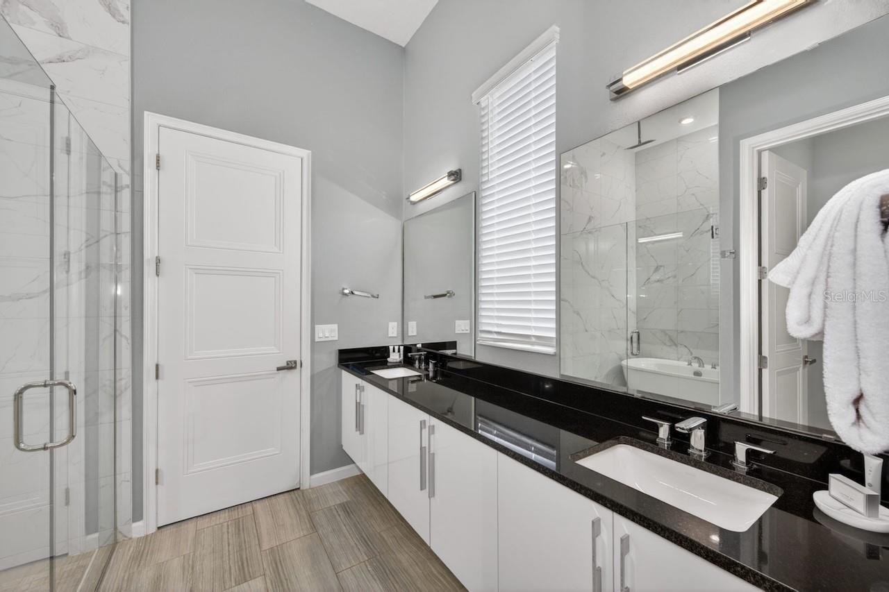1735 OAK BLOSSOM DR, DAVENPORT, FL, 33837