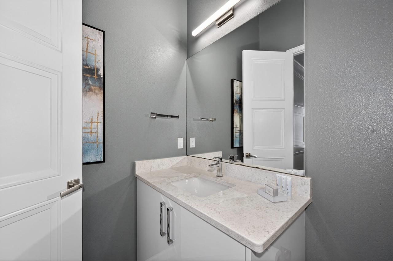 1735 OAK BLOSSOM DR, DAVENPORT, FL, 33837