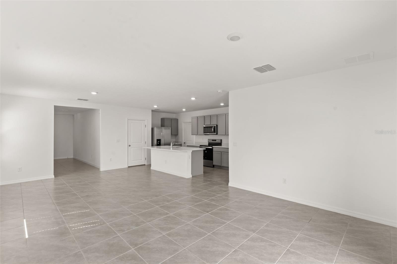 33301 DARLEY DALE TRL, WESLEY CHAPEL, FL, 33545