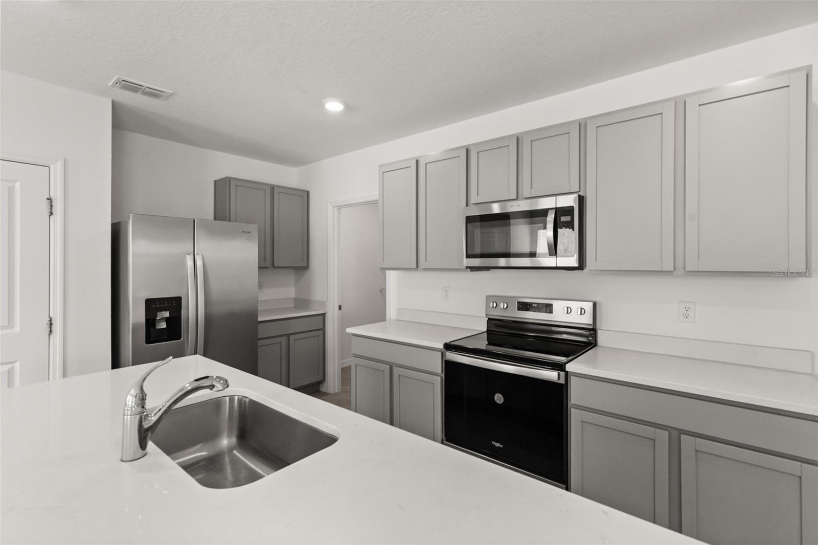 33301 DARLEY DALE TRL, WESLEY CHAPEL, FL, 33545