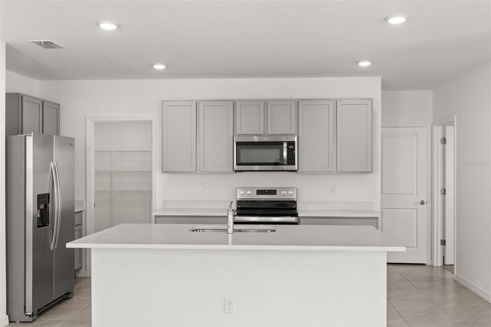 33301 DARLEY DALE TRL, WESLEY CHAPEL, FL, 33545