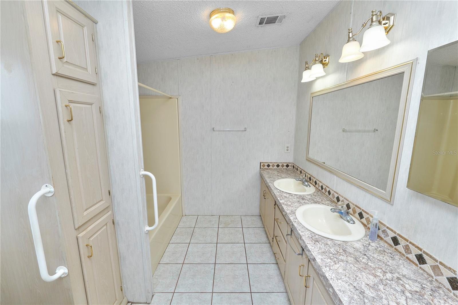 3562 LAZY LAKE DR N, LAKELAND, FL, 33801