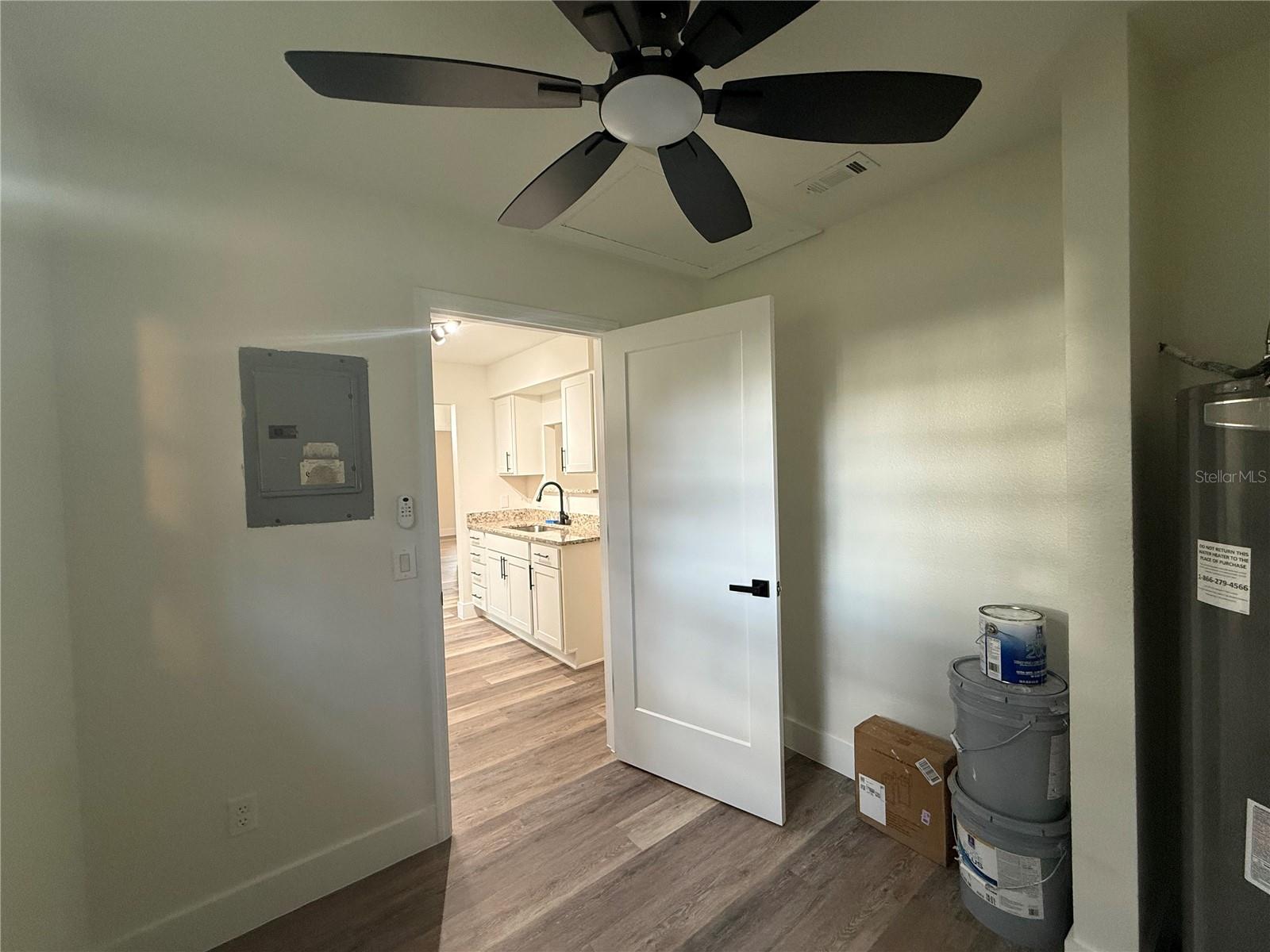 40233 PALM ST, LADY LAKE, FL, 32159