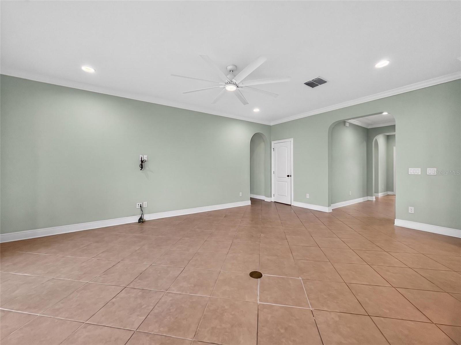 2062 REDBAY AVE, MINNEOLA, FL, 34715