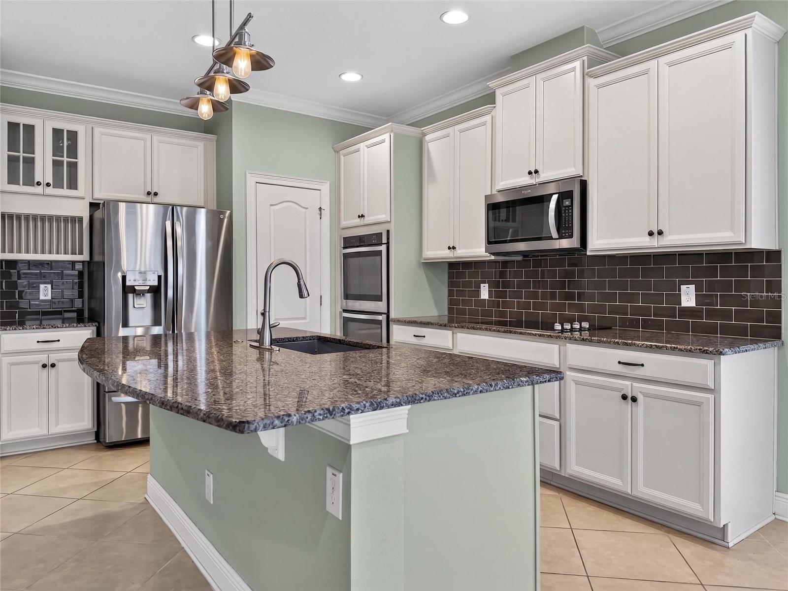 2062 REDBAY AVE, MINNEOLA, FL, 34715