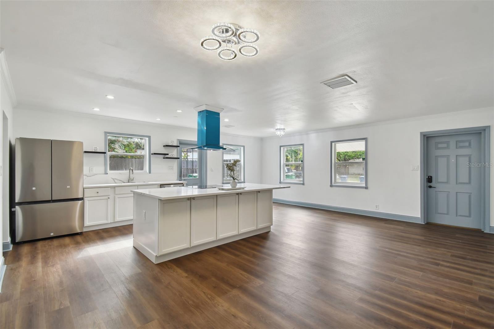 3905 W PAXTON AVE, TAMPA, FL, 33611