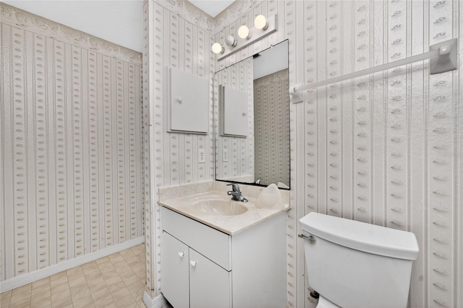 3371 TRAVERSE AVE, NORTH PORT, FL, 34286