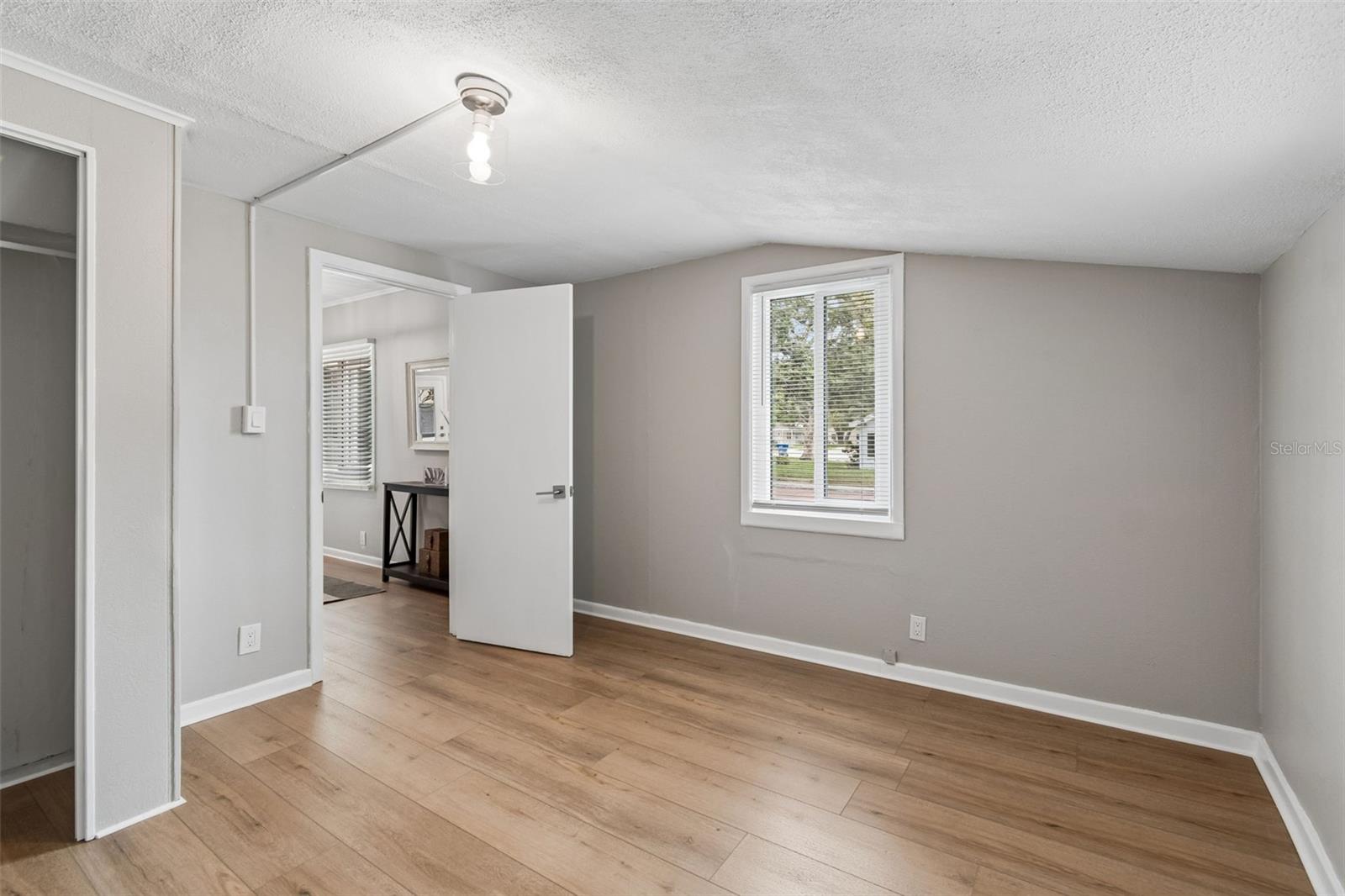 1004 WASHINGTON AVE, LARGO, FL, 33770