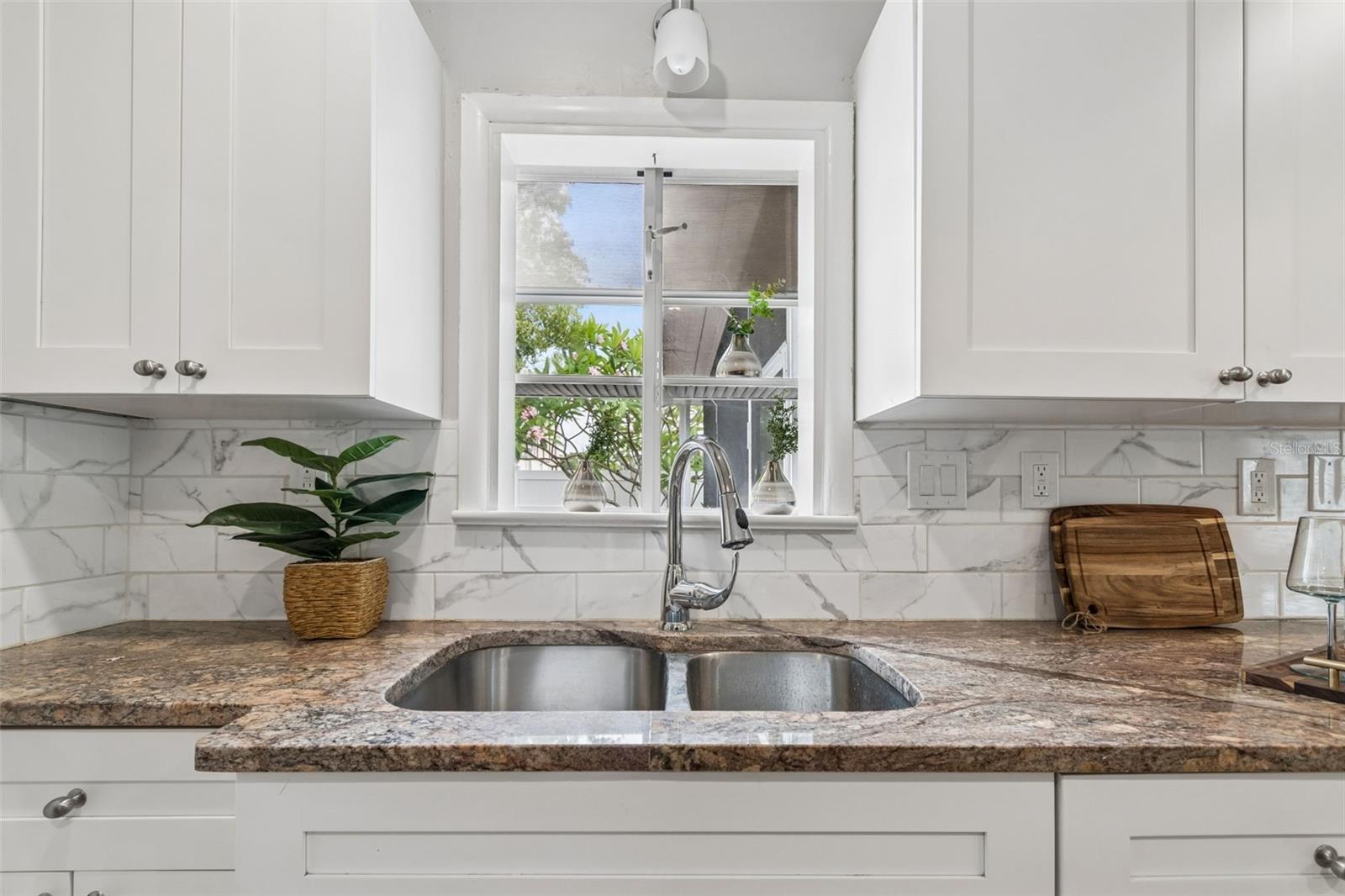 1004 WASHINGTON AVE, LARGO, FL, 33770