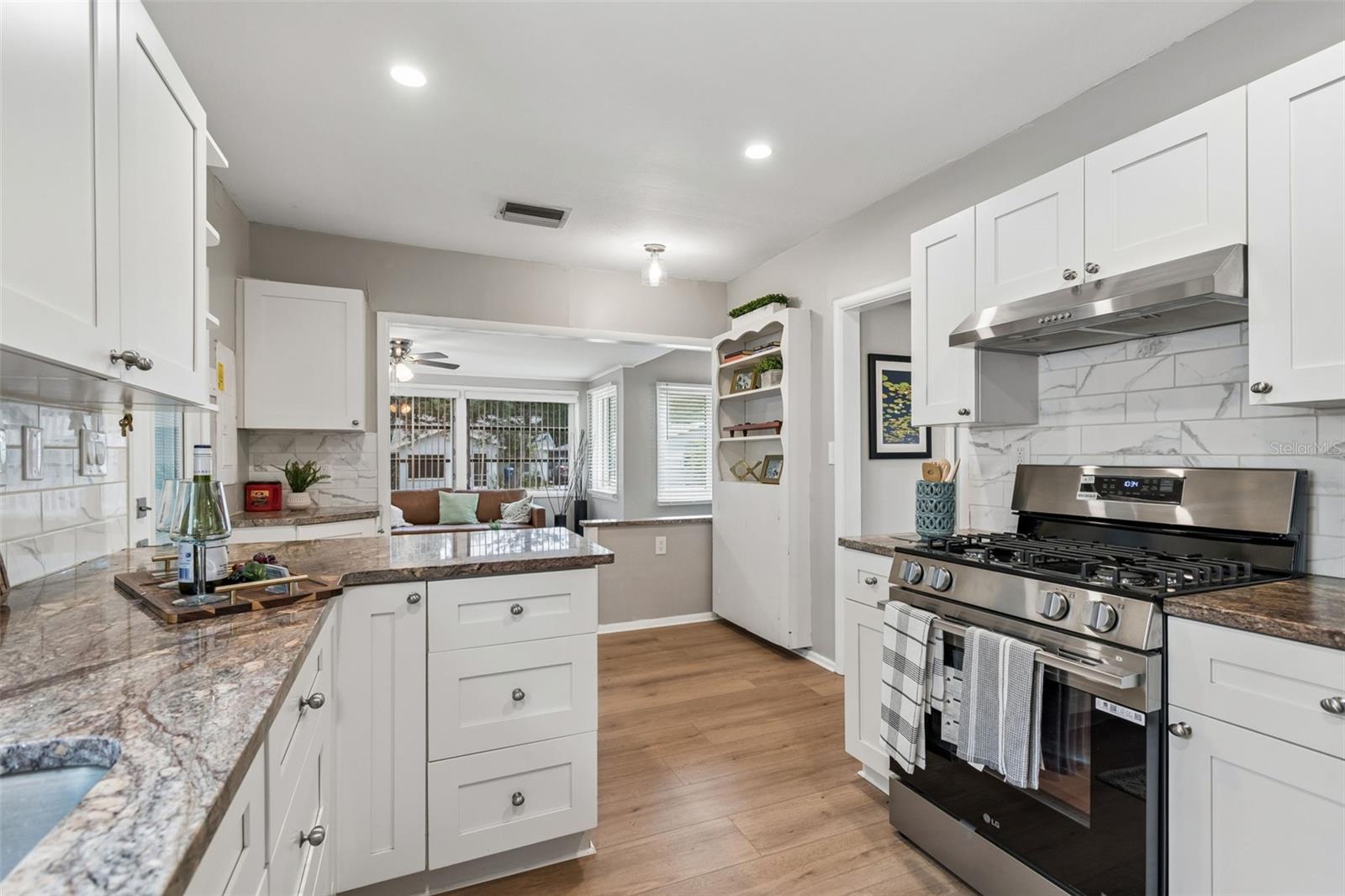 1004 WASHINGTON AVE, LARGO, FL, 33770