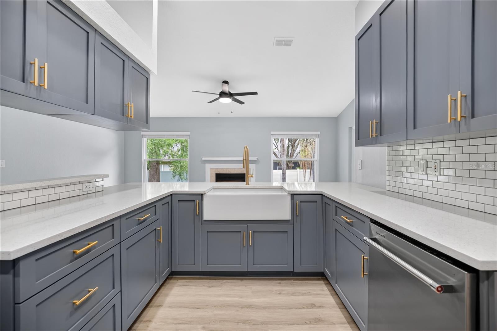 59 HOLLOW PINE DR, DEBARY, FL, 32713