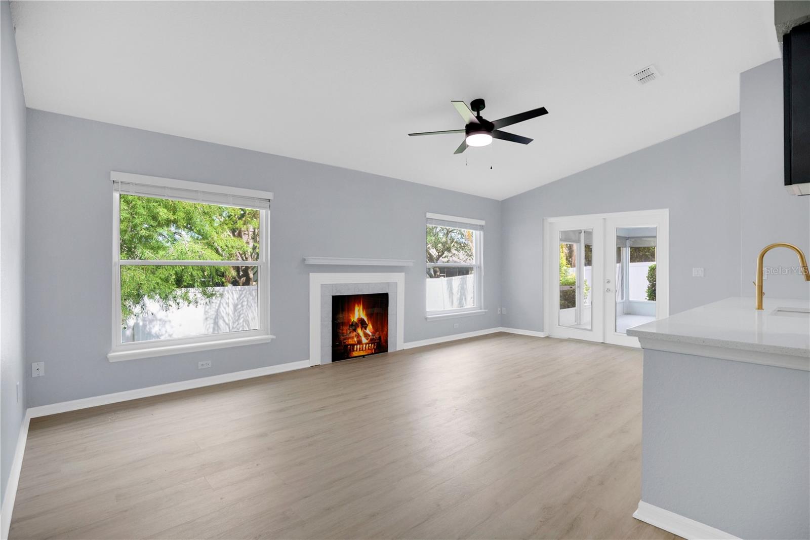 59 HOLLOW PINE DR, DEBARY, FL, 32713