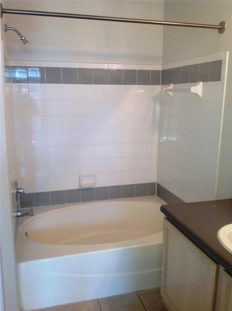 6663 QUEENS BOROUGH AVE #207, ORLANDO, FL, 32835