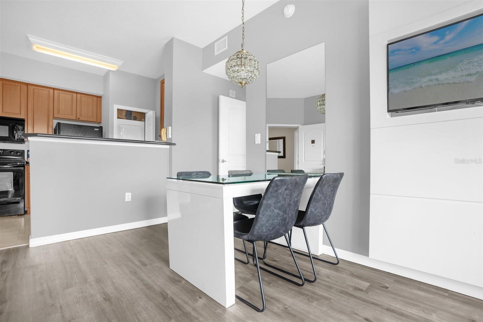 7395 UNIVERSAL BLVD #402, ORLANDO, FL, 32819