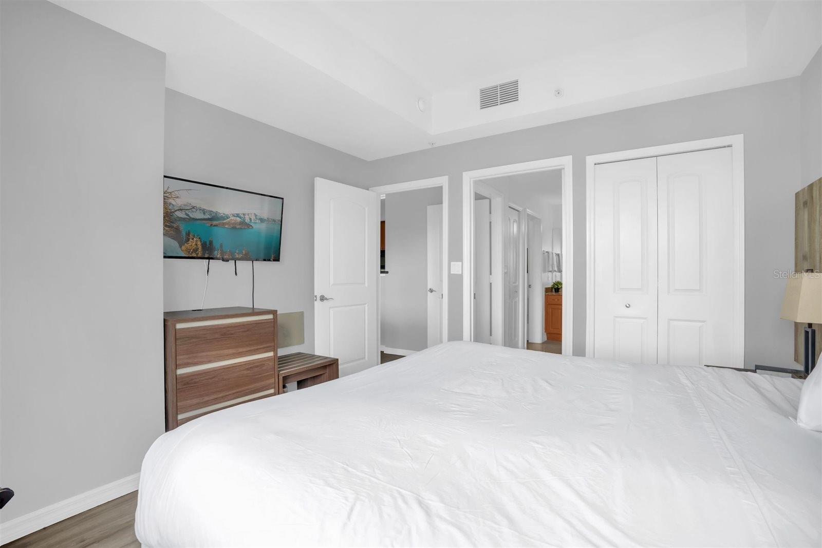 7395 UNIVERSAL BLVD #402, ORLANDO, FL, 32819