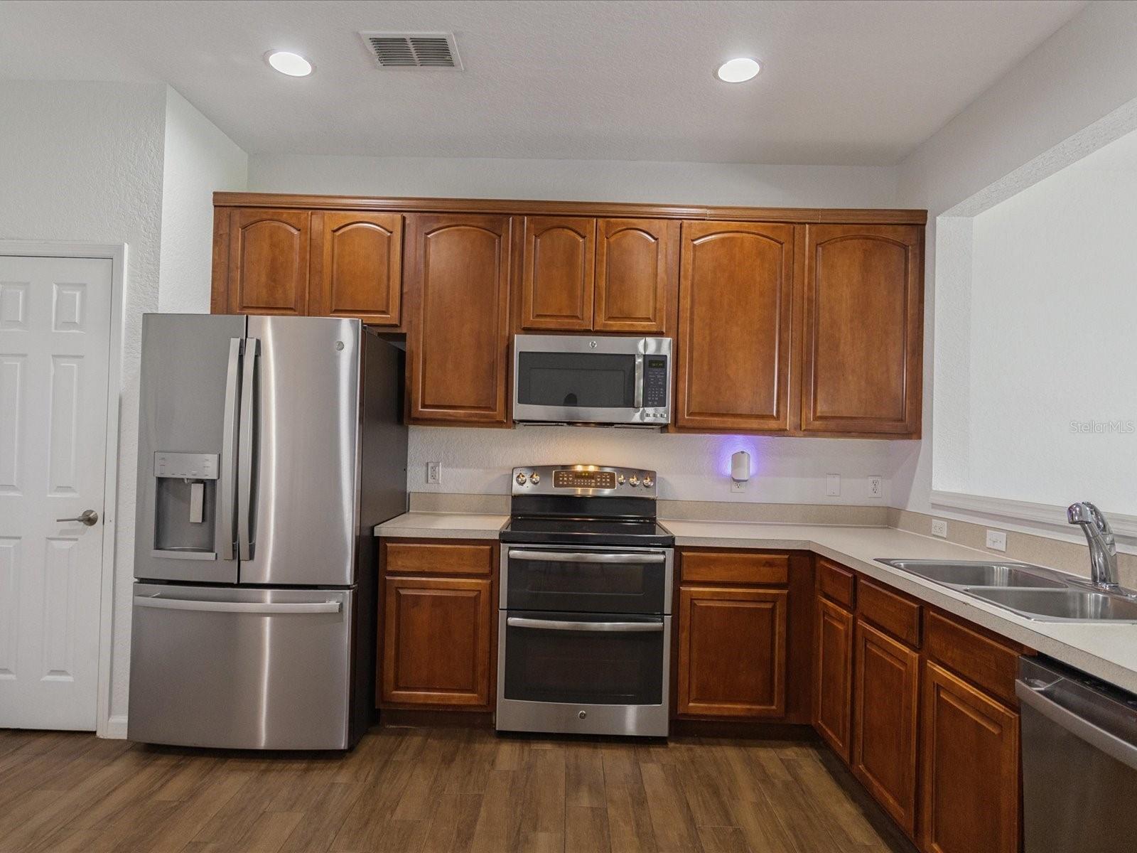 1055 ROCK HARBOR AVE, ORLANDO, FL, 32828