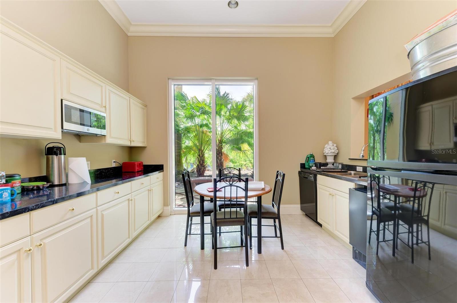 800 N TAMIAMI TRL #212, SARASOTA, FL, 34236