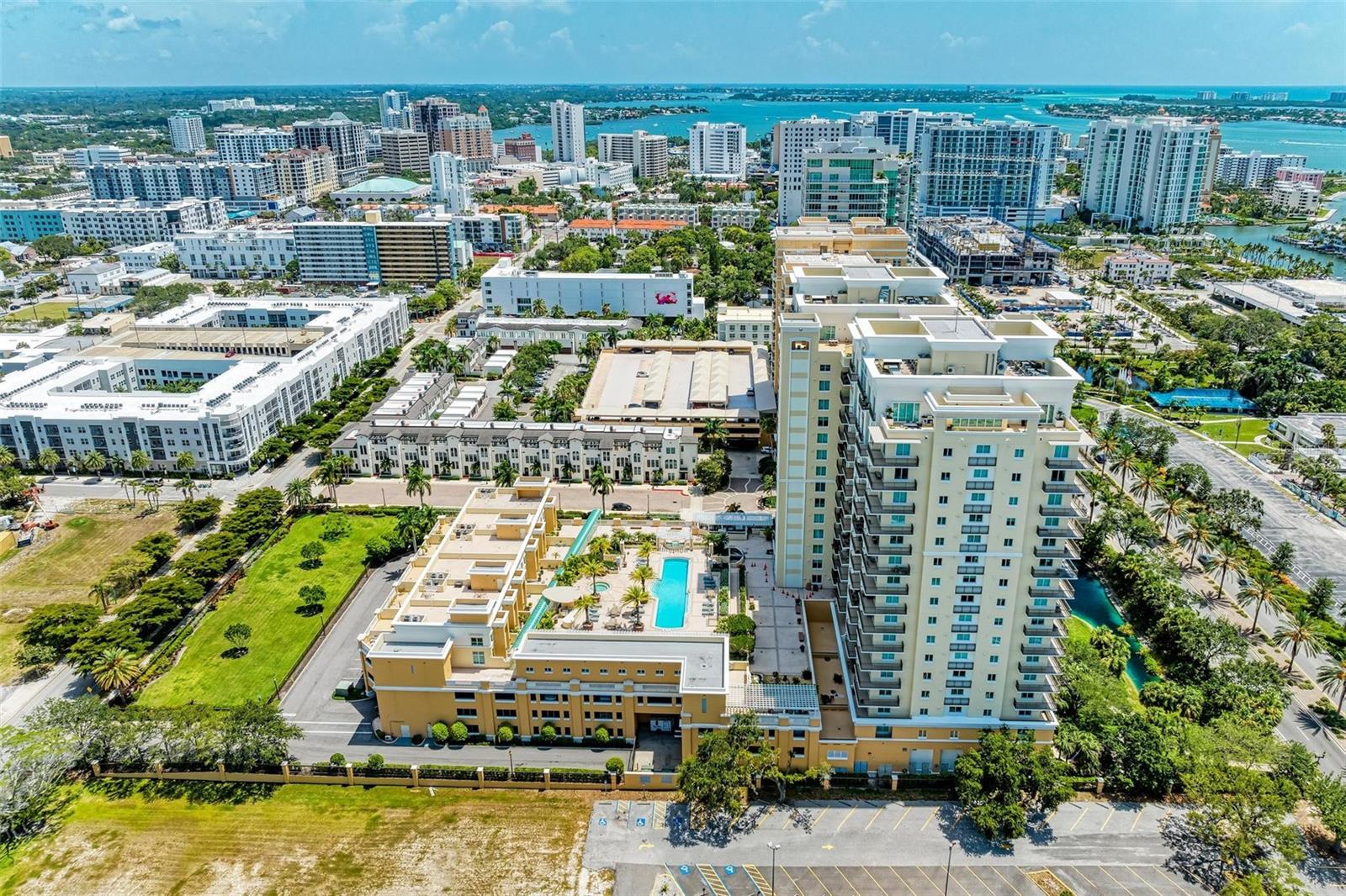 800 N TAMIAMI TRL #212, SARASOTA, FL, 34236