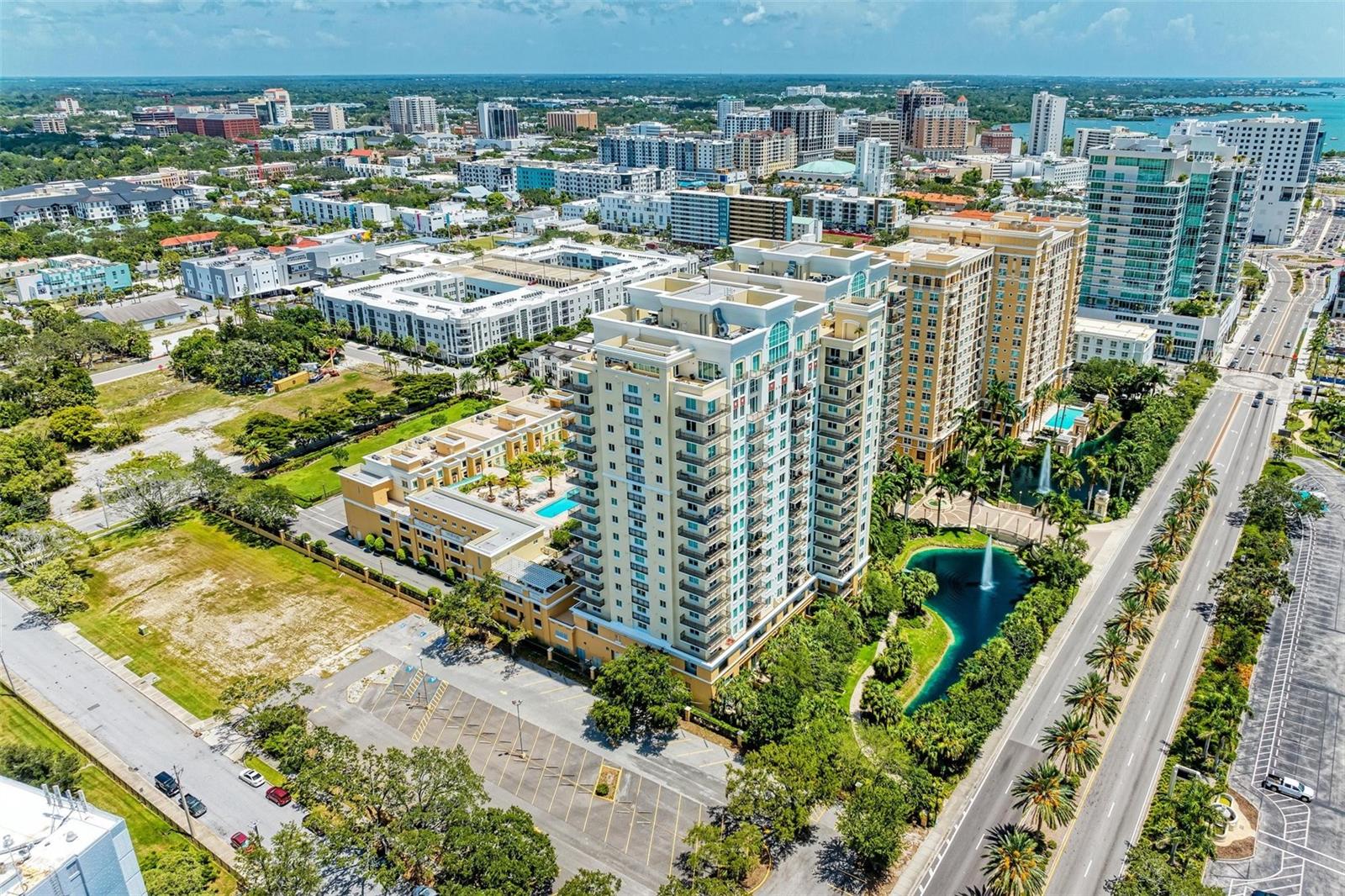 800 N TAMIAMI TRL #212, SARASOTA, FL, 34236