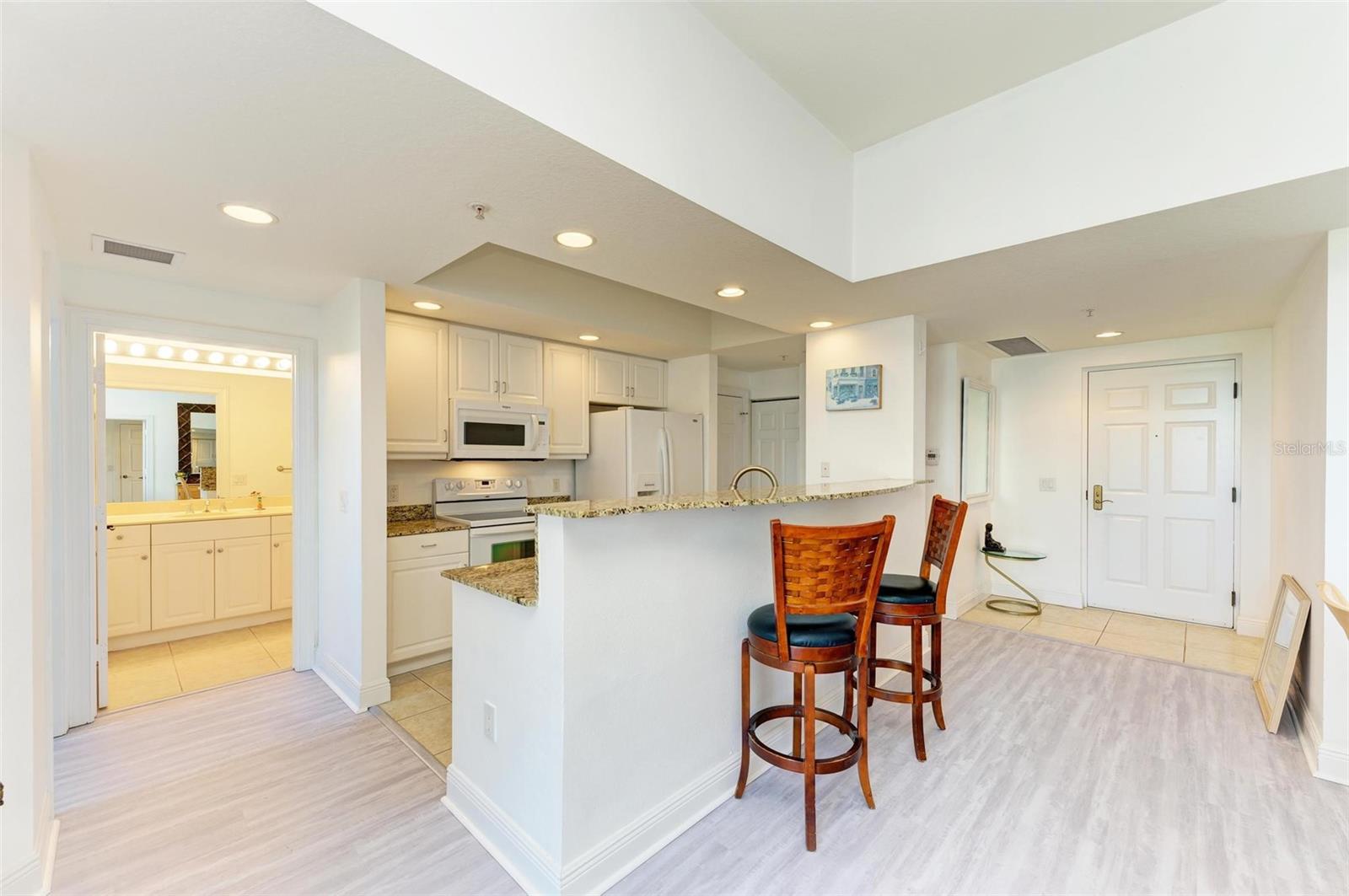 800 N TAMIAMI TRL #212, SARASOTA, FL, 34236