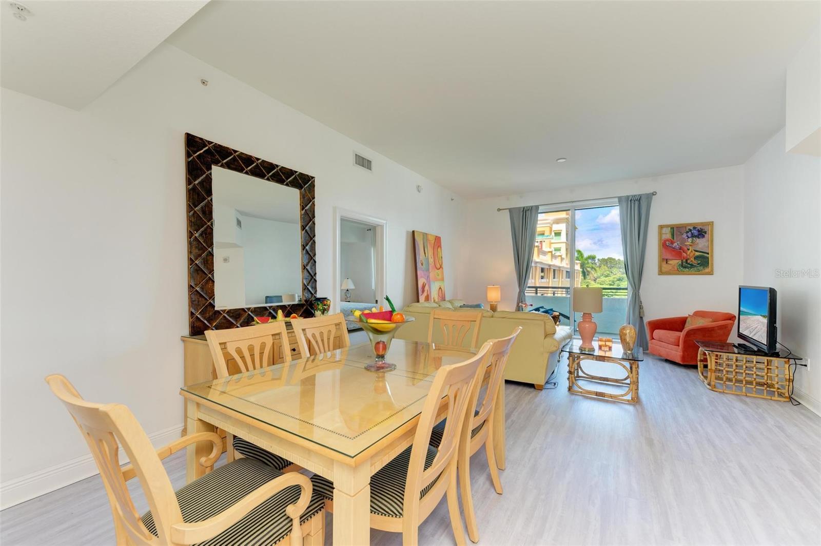 800 N TAMIAMI TRL #212, SARASOTA, FL, 34236