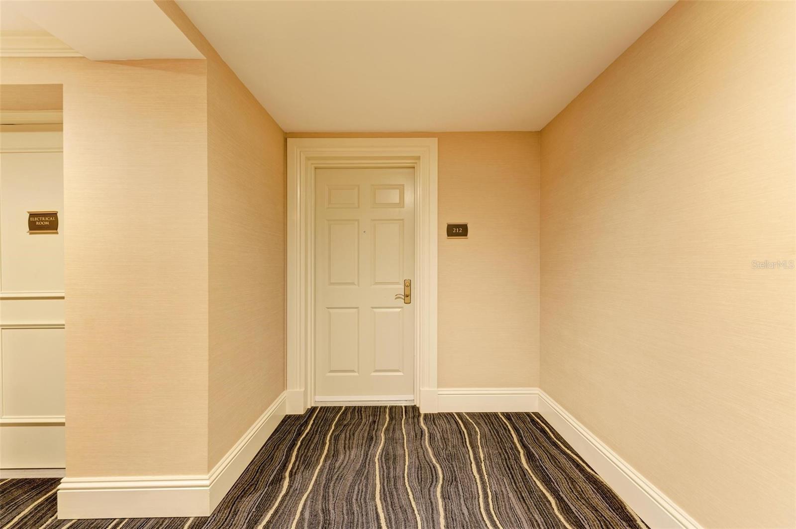 800 N TAMIAMI TRL #212, SARASOTA, FL, 34236