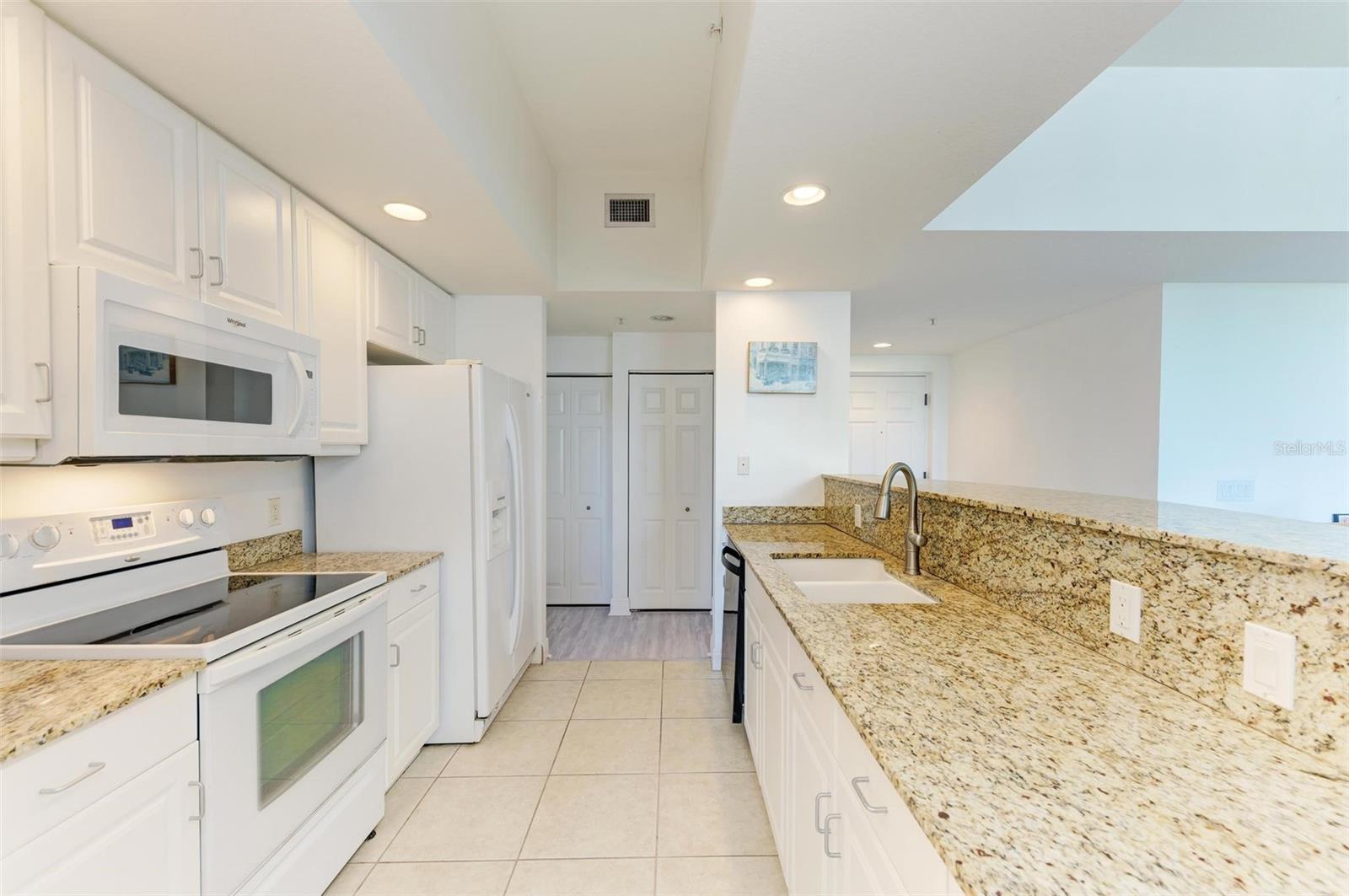 800 N TAMIAMI TRL #212, SARASOTA, FL, 34236
