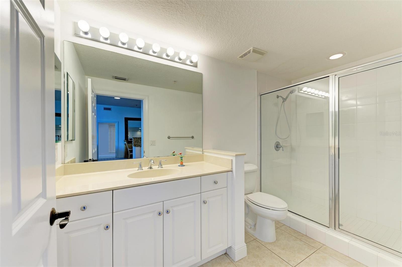 800 N TAMIAMI TRL #212, SARASOTA, FL, 34236