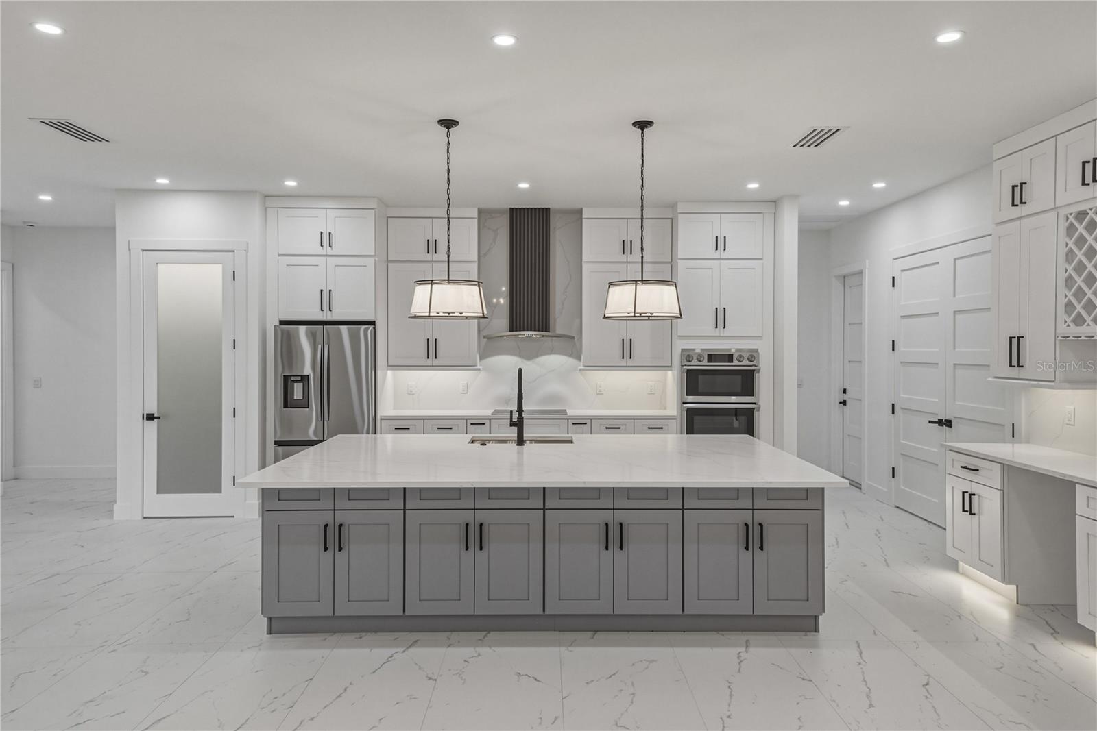 14080 SYDNEY RD, DOVER, FL, 33527