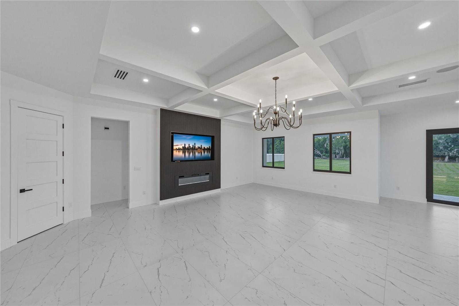 14080 SYDNEY RD, DOVER, FL, 33527