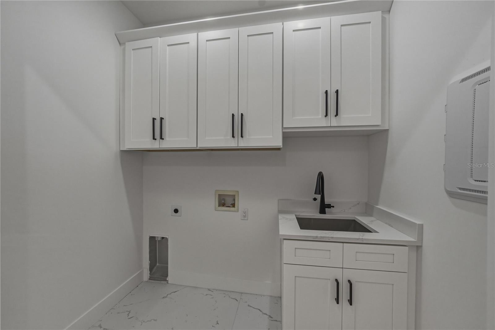 14080 SYDNEY RD, DOVER, FL, 33527