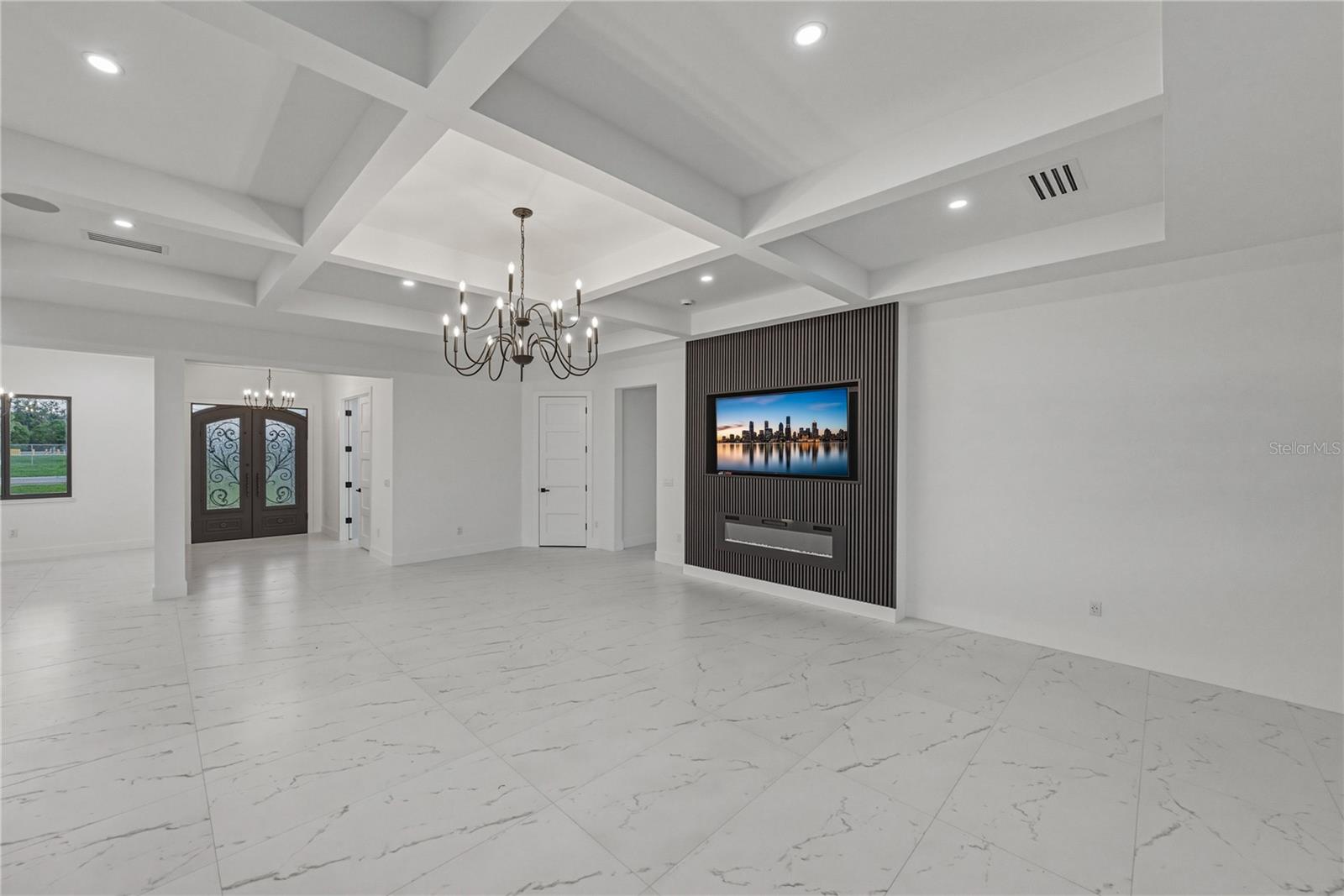 14080 SYDNEY RD, DOVER, FL, 33527