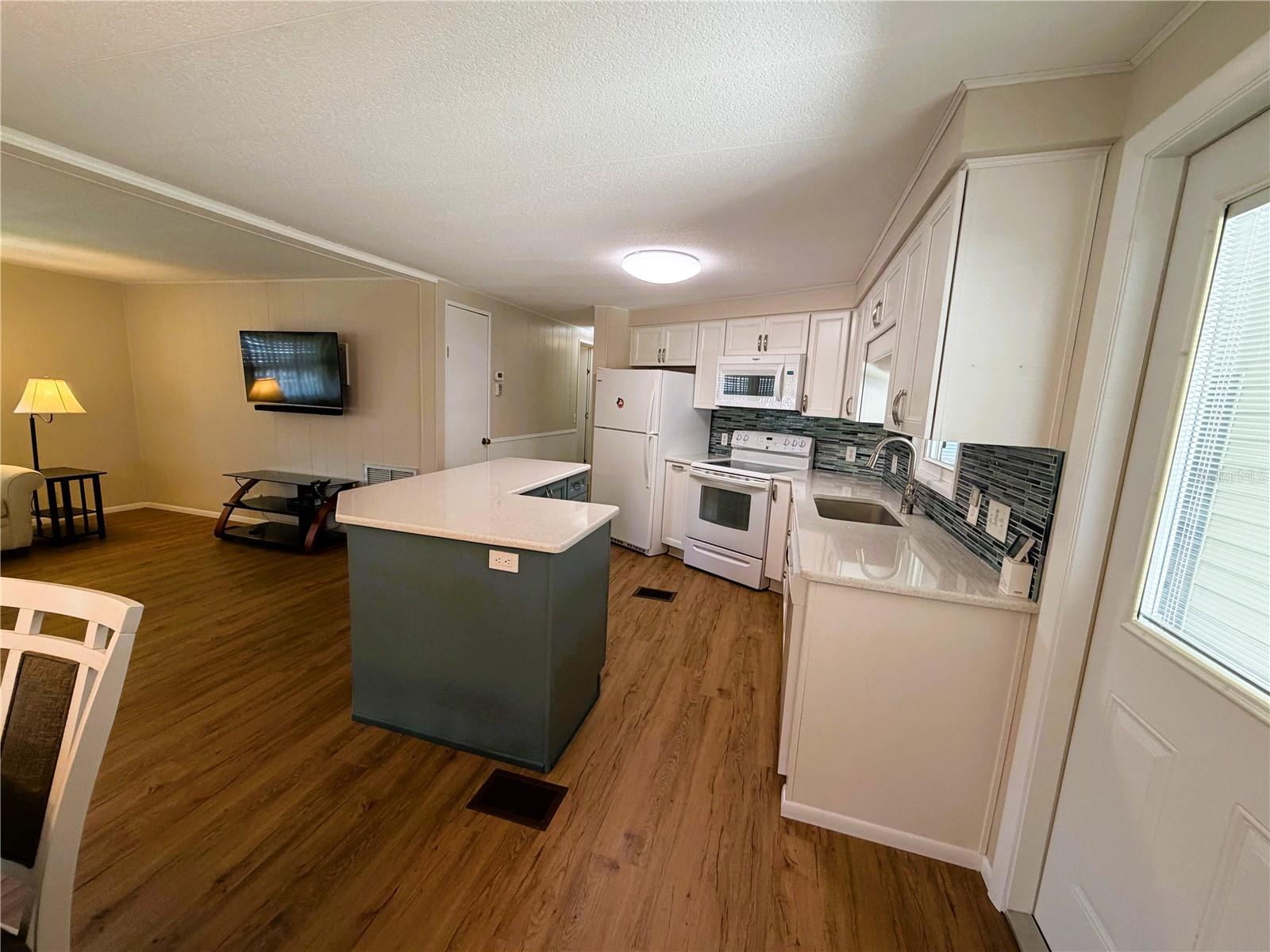 101 MARIGOLD ST, LEESBURG, FL, 34748