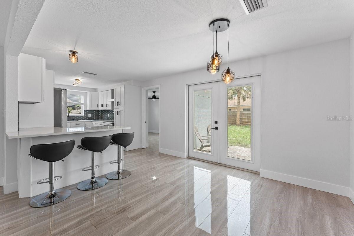 5510 BAYOU GRANDE BLVD NE, ST PETERSBURG, FL, 33703