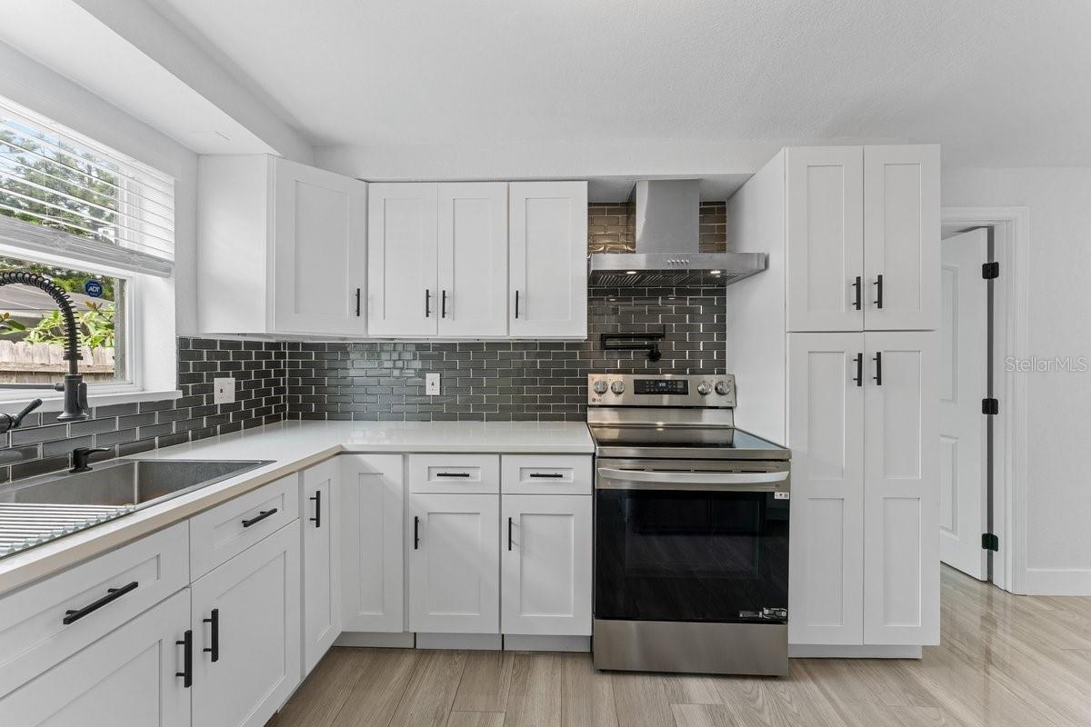 5510 BAYOU GRANDE BLVD NE, ST PETERSBURG, FL, 33703