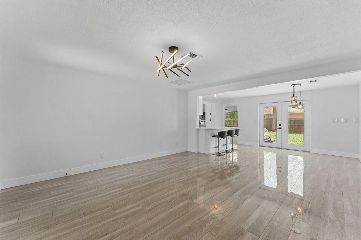 5510 BAYOU GRANDE BLVD NE, ST PETERSBURG, FL, 33703