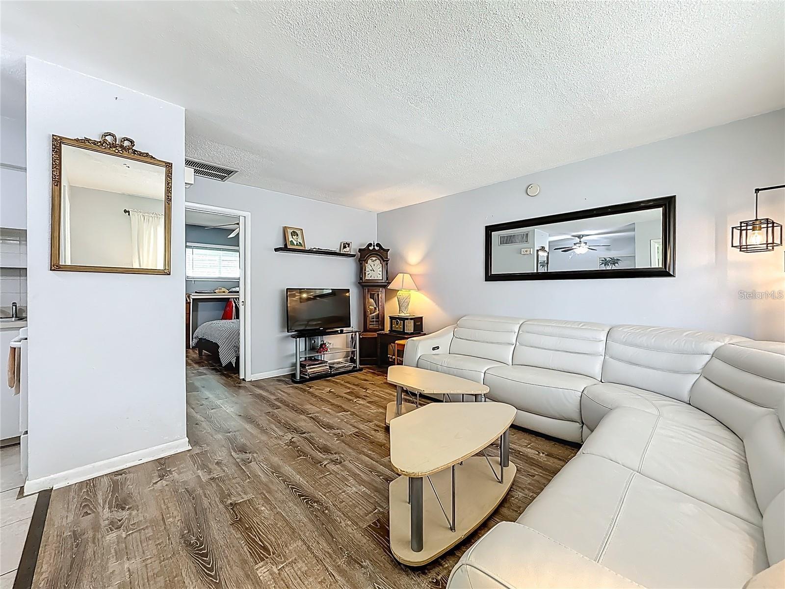 250 ROSERY RD NW #228, LARGO, FL, 33770