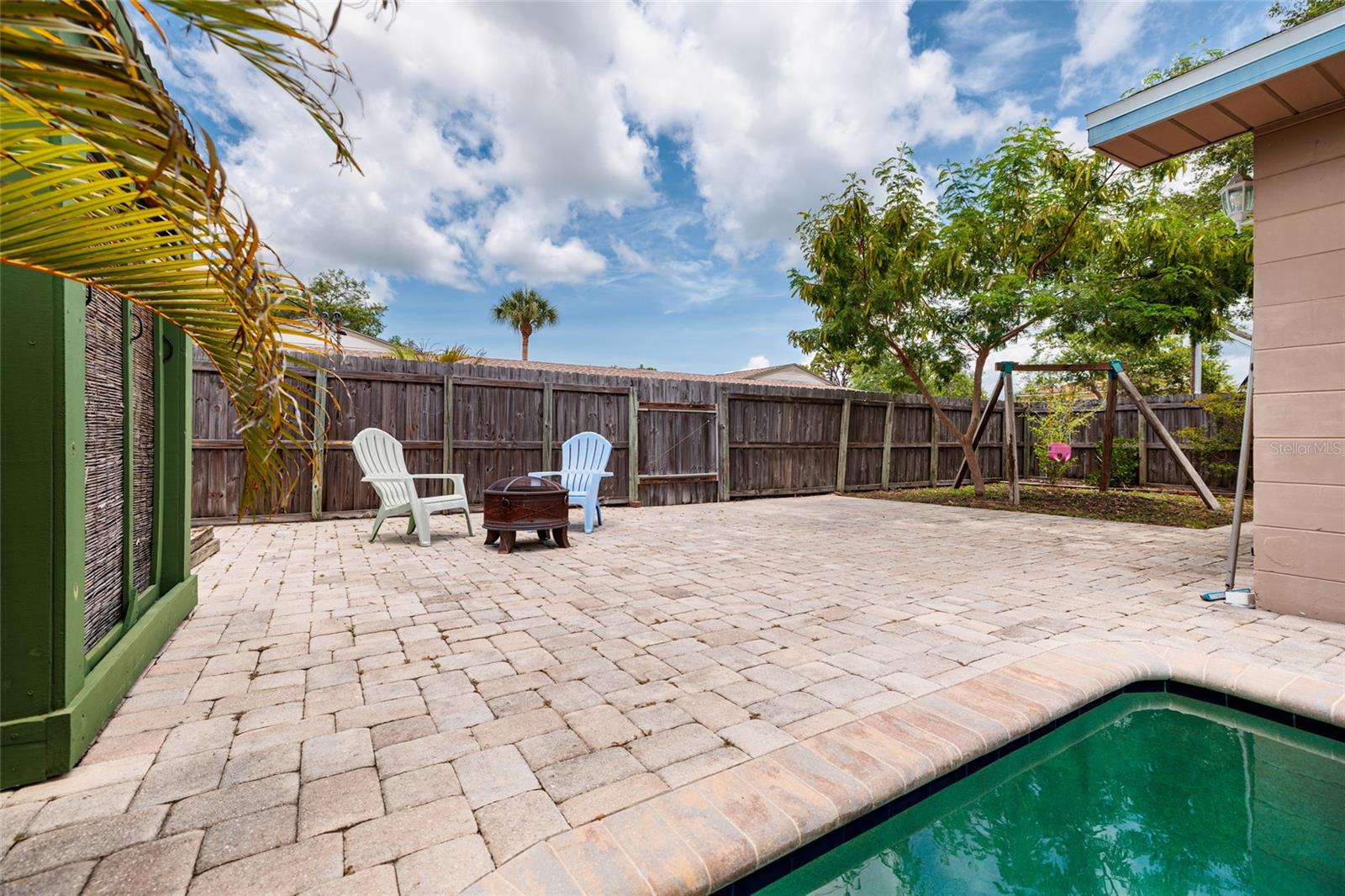 511 74TH AVE N, ST PETERSBURG, FL, 33702
