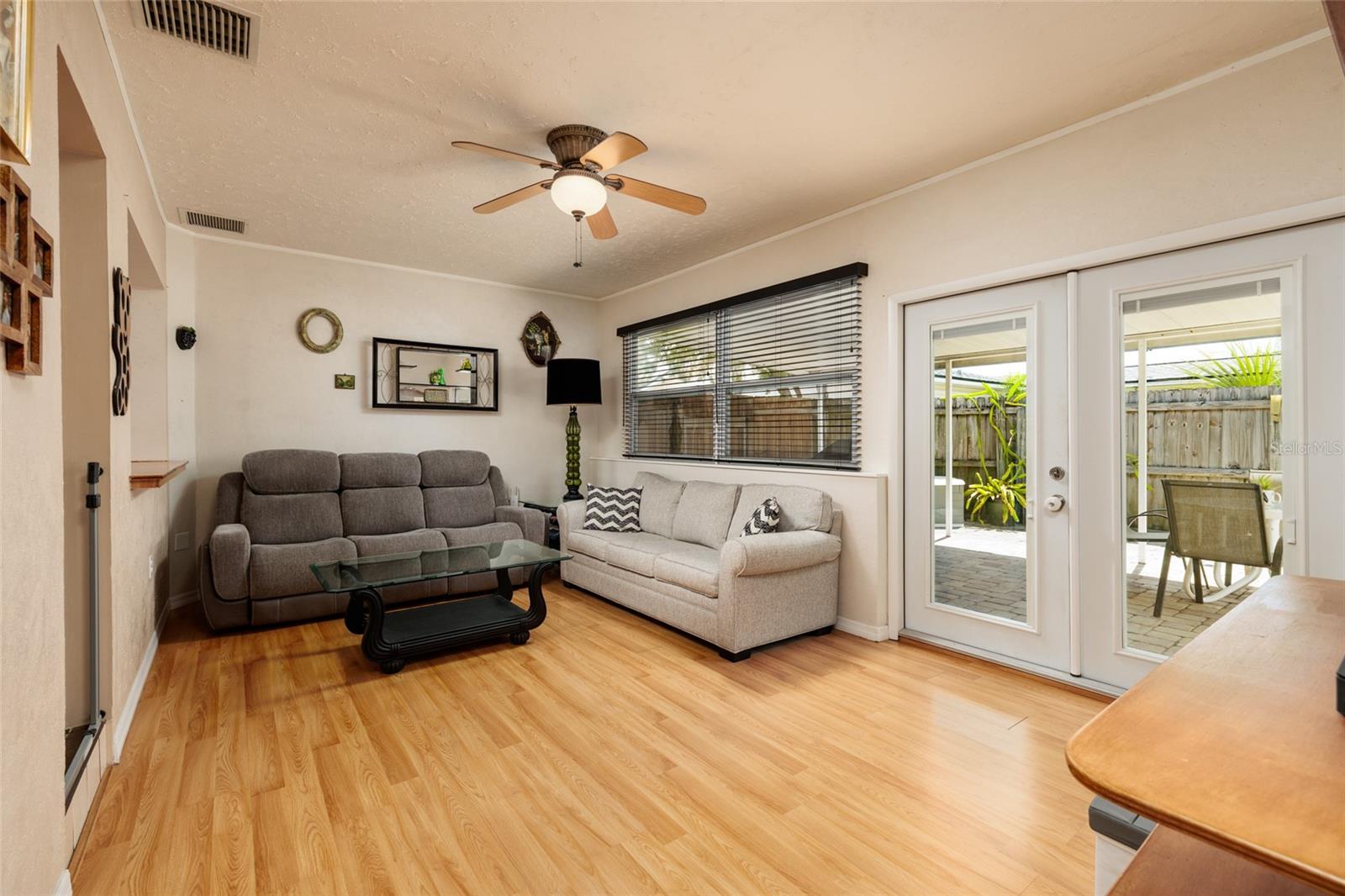 511 74TH AVE N, ST PETERSBURG, FL, 33702
