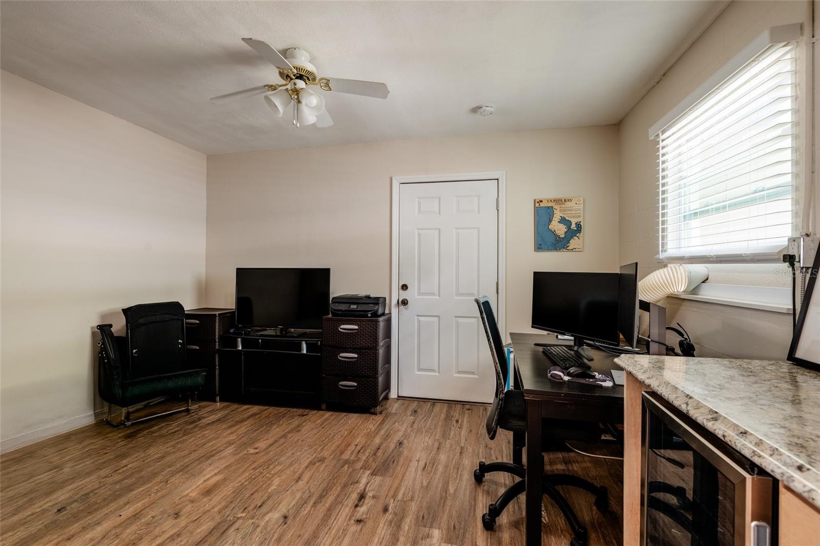 511 74TH AVE N, ST PETERSBURG, FL, 33702