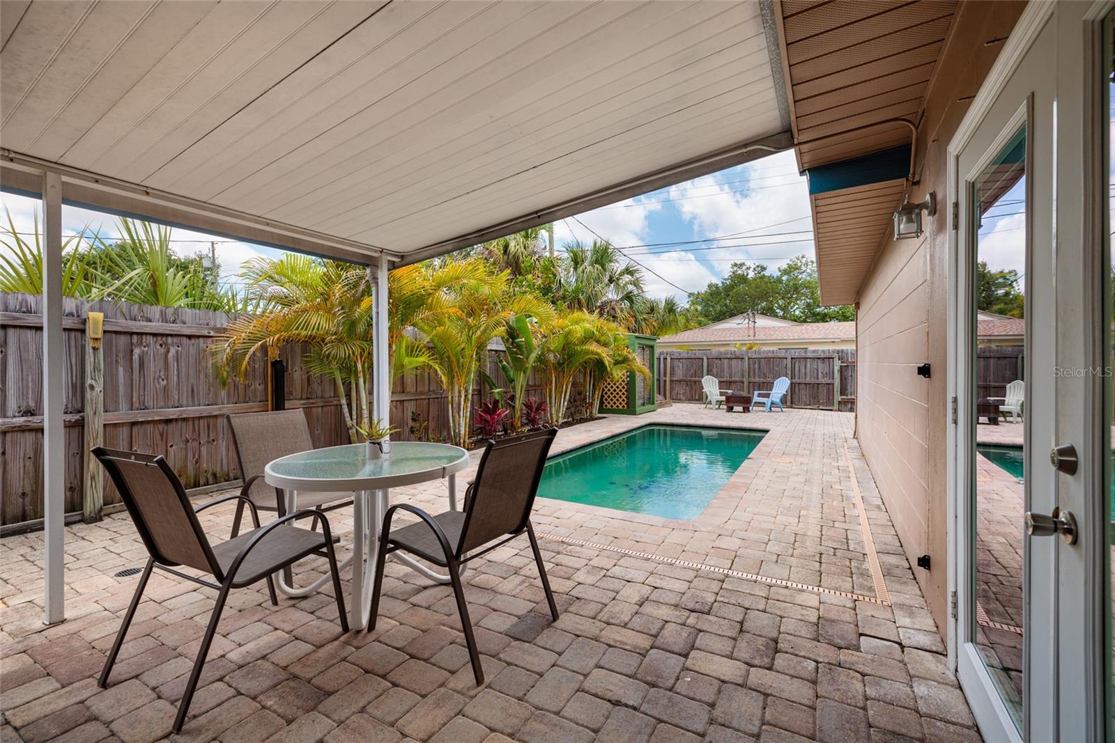 511 74TH AVE N, ST PETERSBURG, FL, 33702