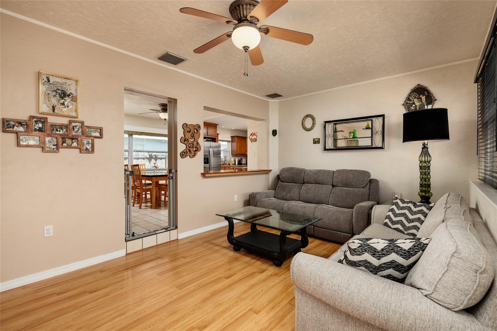 511 74TH AVE N, ST PETERSBURG, FL, 33702