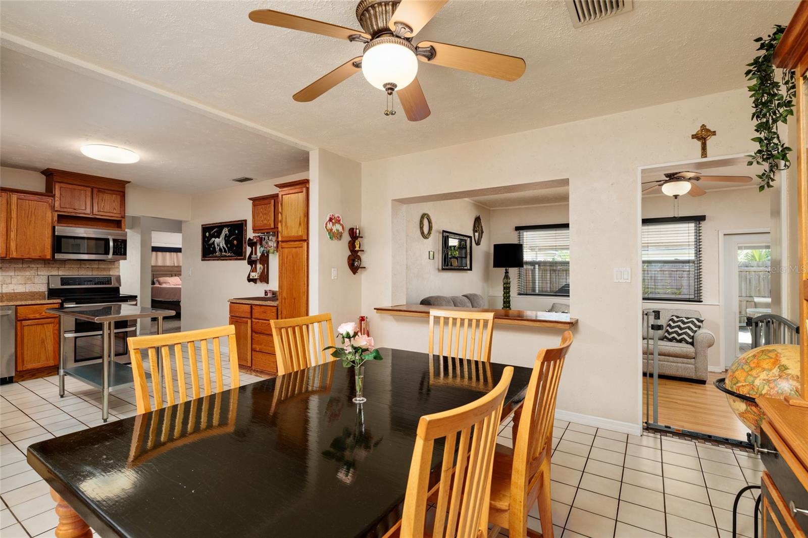 511 74TH AVE N, ST PETERSBURG, FL, 33702
