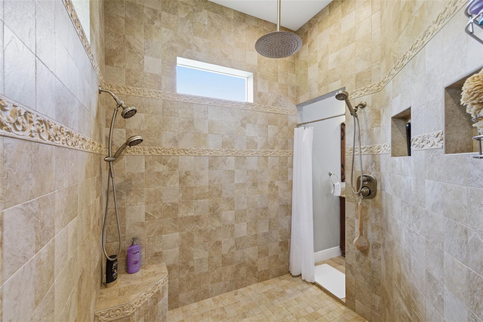 11145 MOUNTAIN MOCKINGBIRD RD, WEEKI WACHEE, FL, 34614