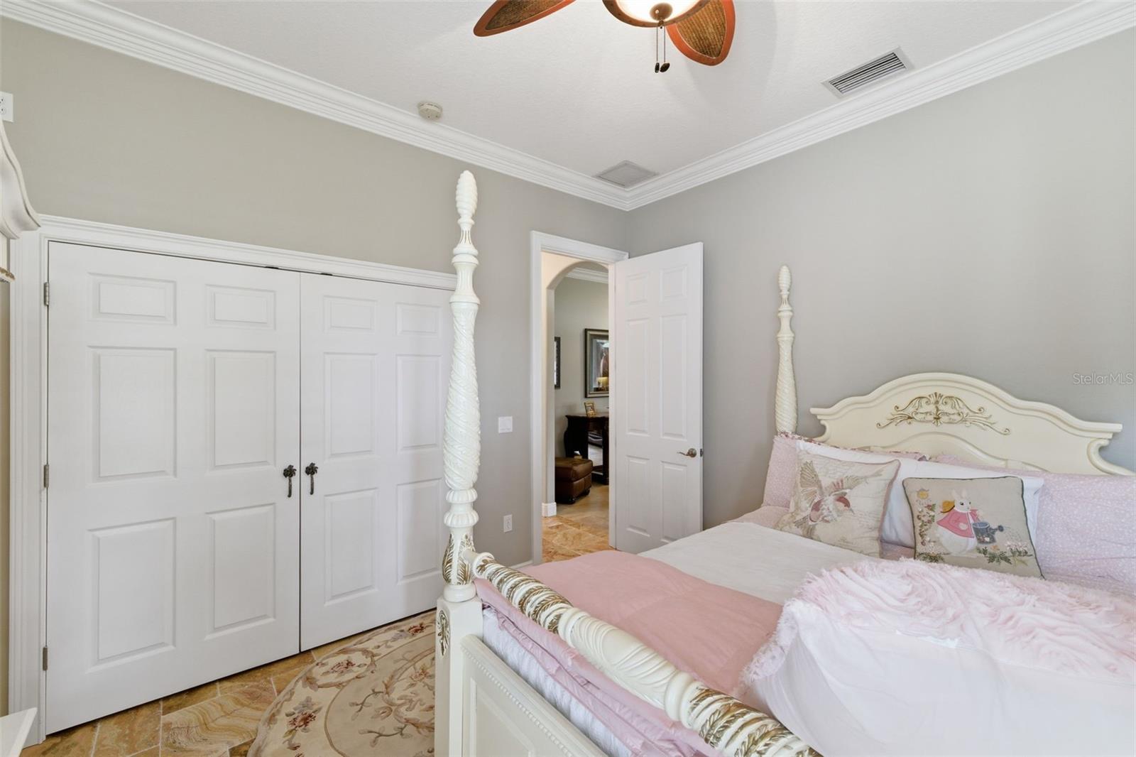 11145 MOUNTAIN MOCKINGBIRD RD, WEEKI WACHEE, FL, 34614