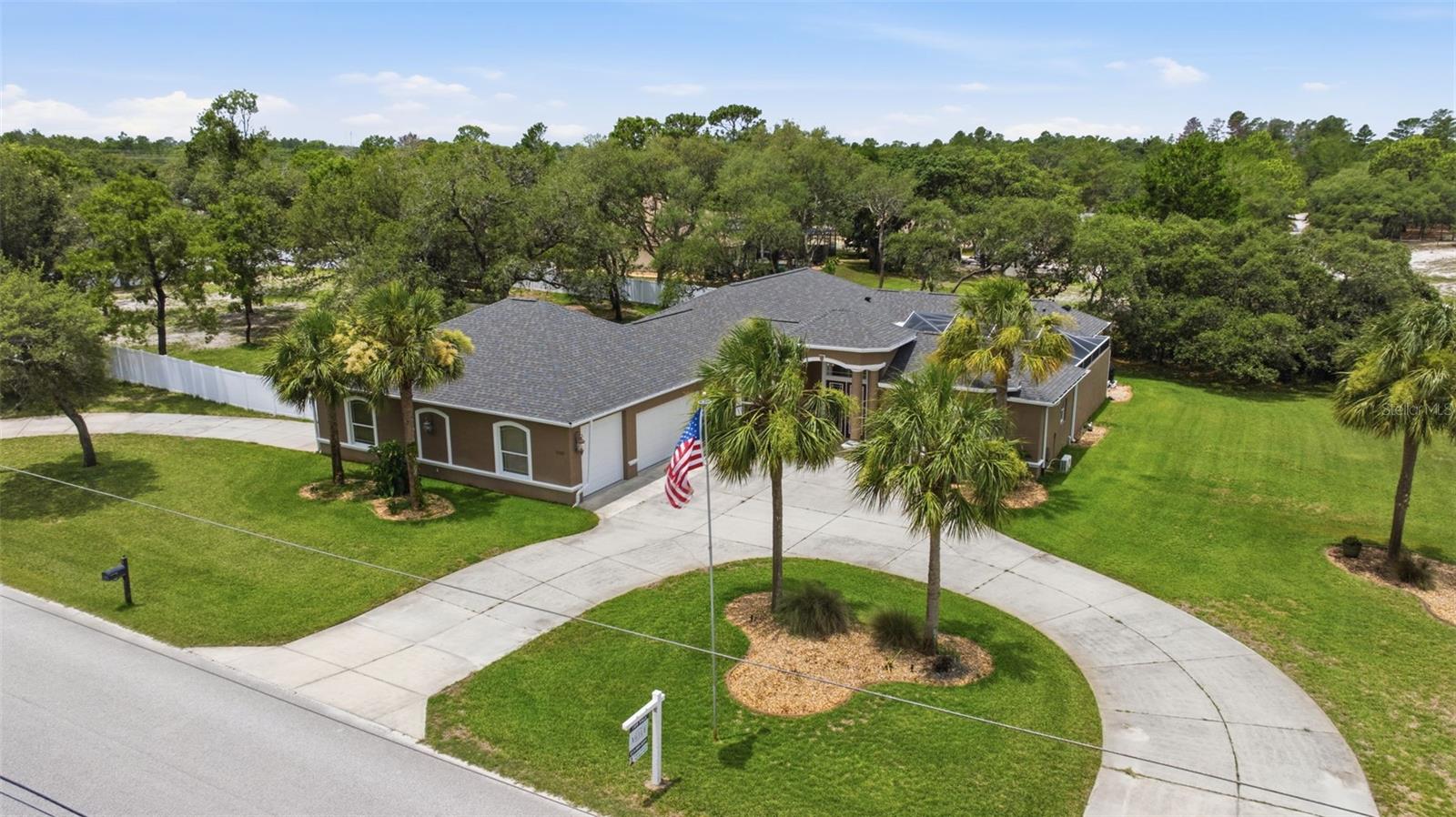 11145 MOUNTAIN MOCKINGBIRD RD, WEEKI WACHEE, FL, 34614