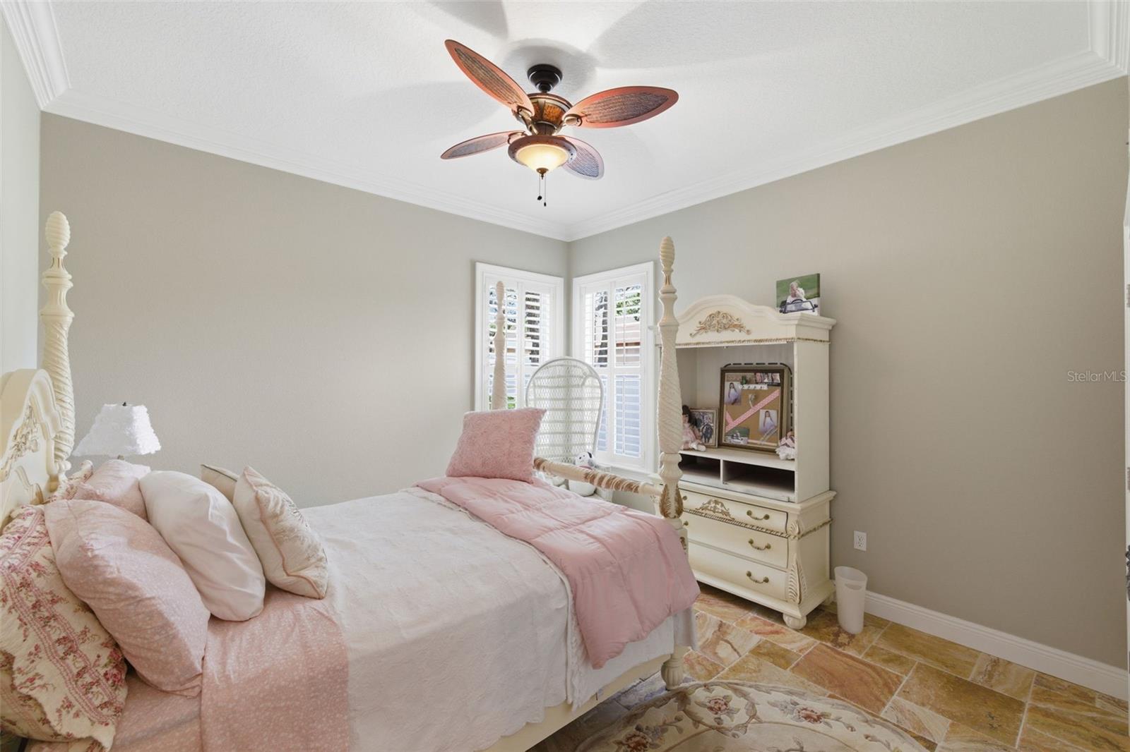 11145 MOUNTAIN MOCKINGBIRD RD, WEEKI WACHEE, FL, 34614