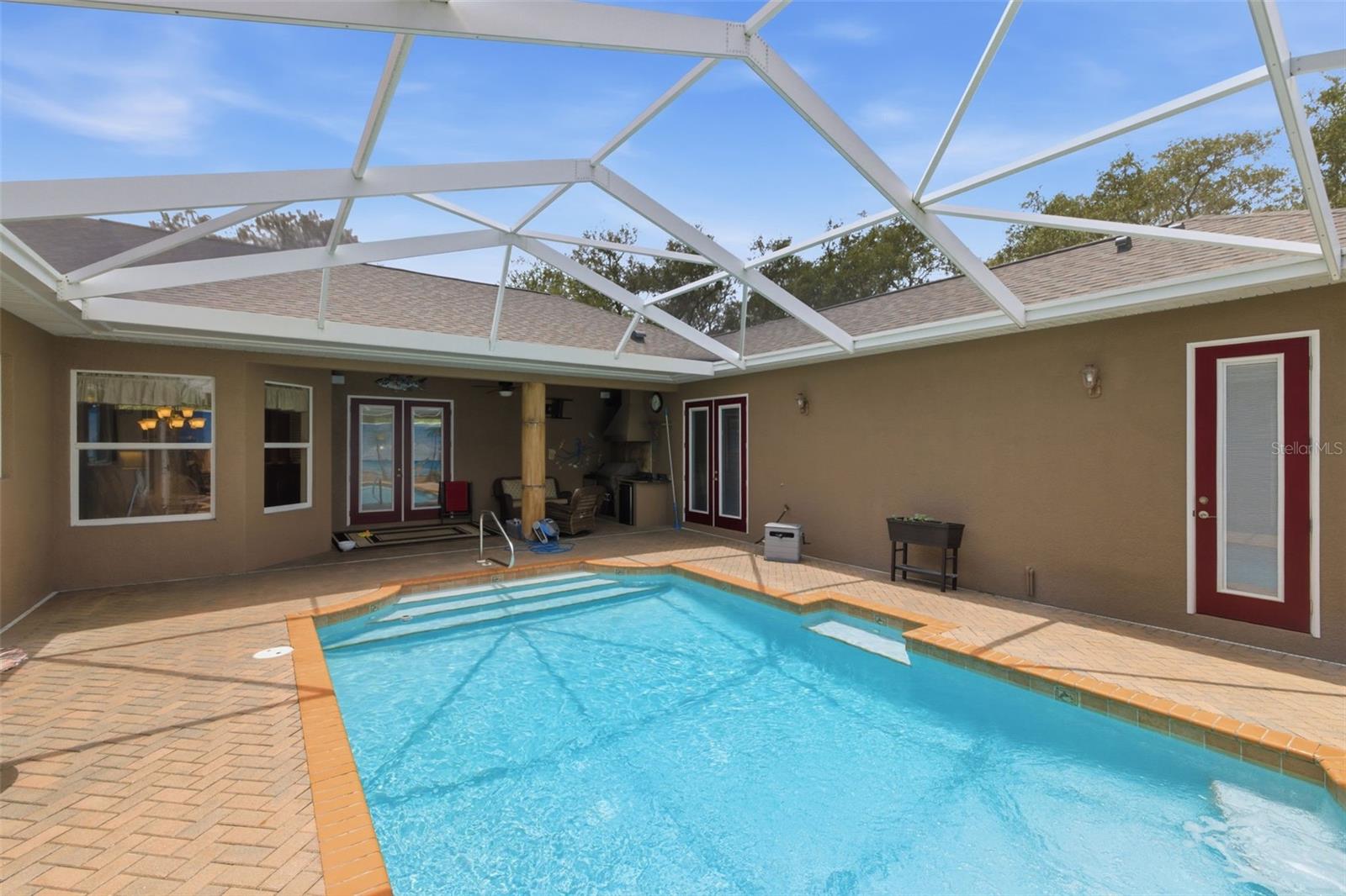 11145 MOUNTAIN MOCKINGBIRD RD, WEEKI WACHEE, FL, 34614