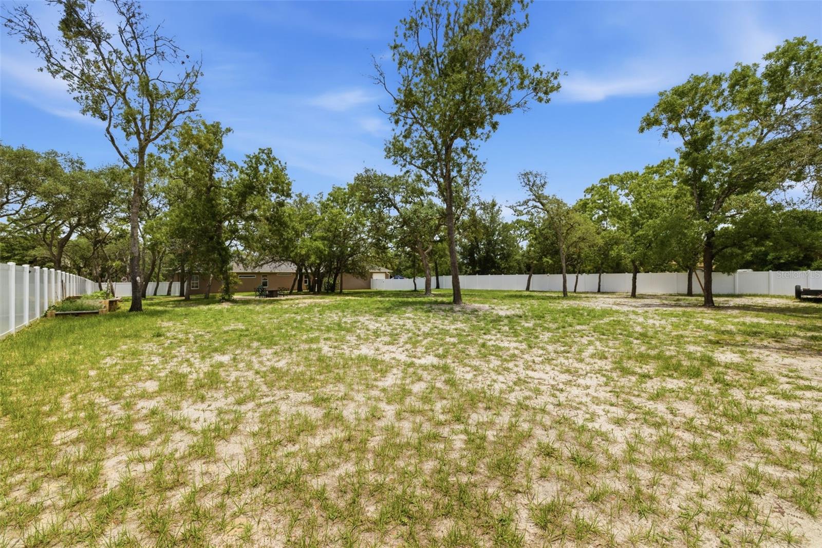 11145 MOUNTAIN MOCKINGBIRD RD, WEEKI WACHEE, FL, 34614