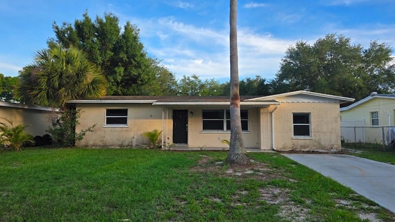 731 LAKESIDE DR, LARGO, FL, 33778